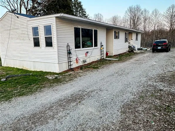 7212 Old Hartsville Rd, Scottsville, KY 42164