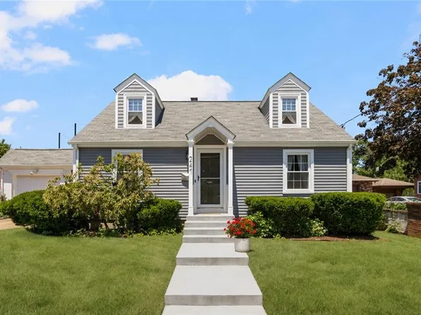 247 Whitford Ave, Providence, RI 02908