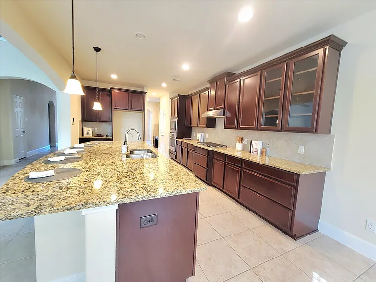 5822 Crawford Hill Ln — Photo 4
