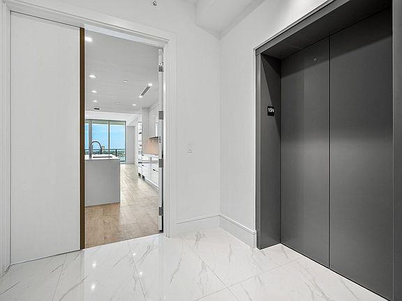 4th image of 220 Lake Shore Drive #1508