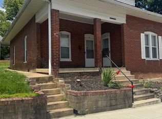 408 9th St, Shelbyville, KY 40065