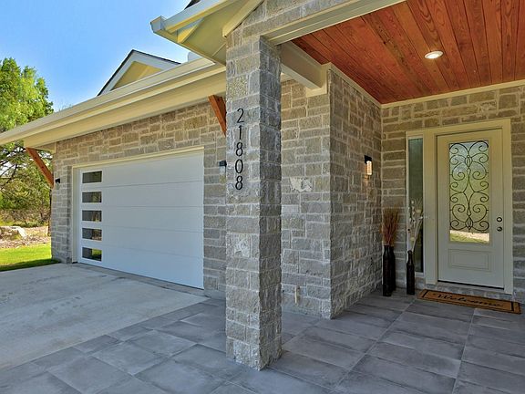 4th image of 21808 Bluejay Blvd