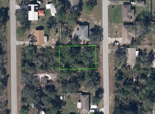 1608 Meadowbrook St, Lake Placid, FL 33852