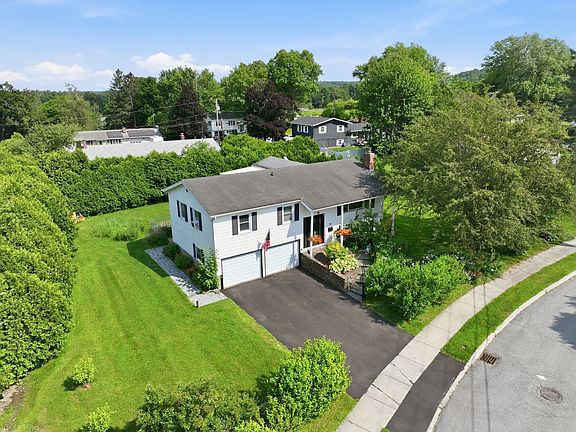2nd image of 30 Drury Drive
