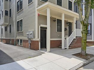 613 E 6th St #3, Boston, MA 02127