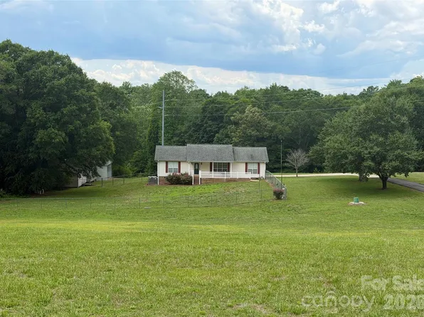 1249 Hardin Rd, Dallas, NC 28034