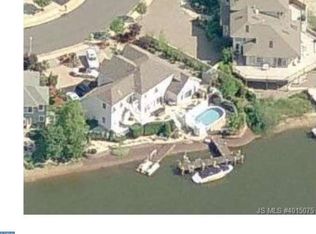 833 S River Dr, Forked River, NJ 08731