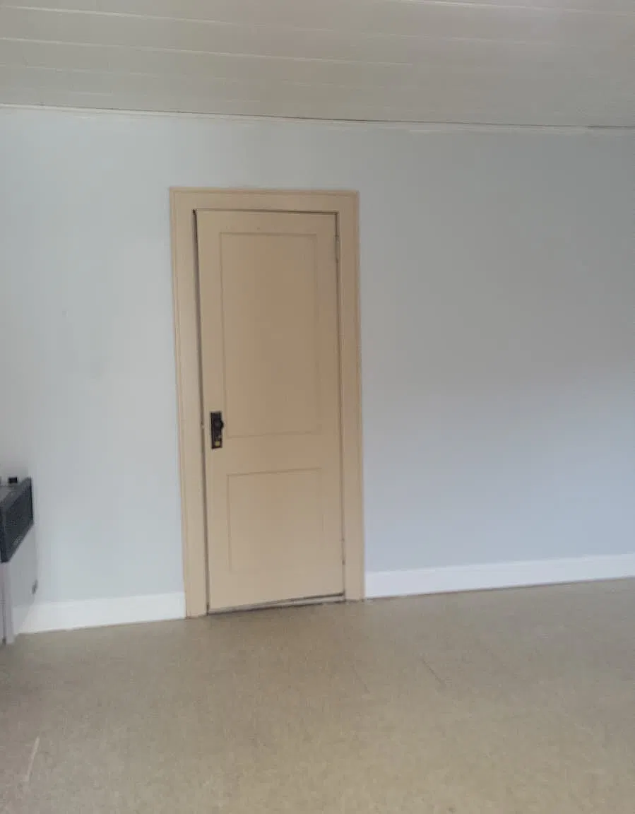 Studio, 120 sqft, $825 — Photo 1