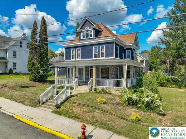 431 E Washington St, Slatington, PA 18080