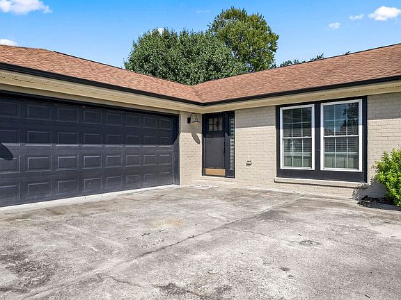 3rd image of 1008 Plantation Dr.