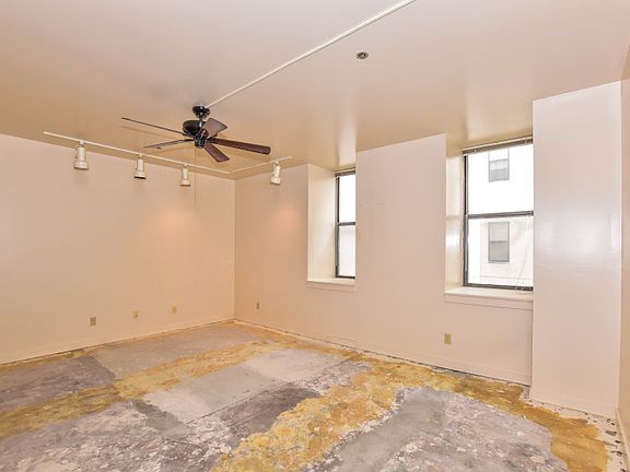 3rd image of 234 North Broadway
