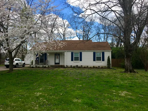 1125 Duncanwood Dr, Nashville, TN 37204