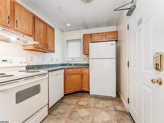 3rd image of 334 Willey St #B