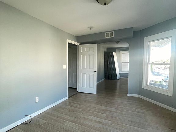 5th image of 82 Peabody Pl Floor 2
