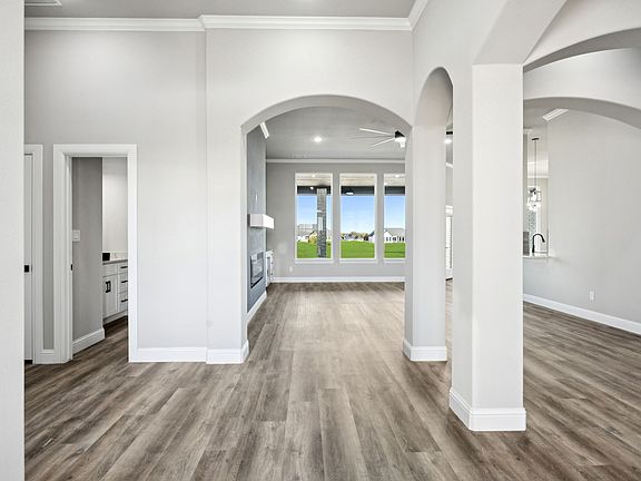 4th image of 6221 Turkey Oak Ct