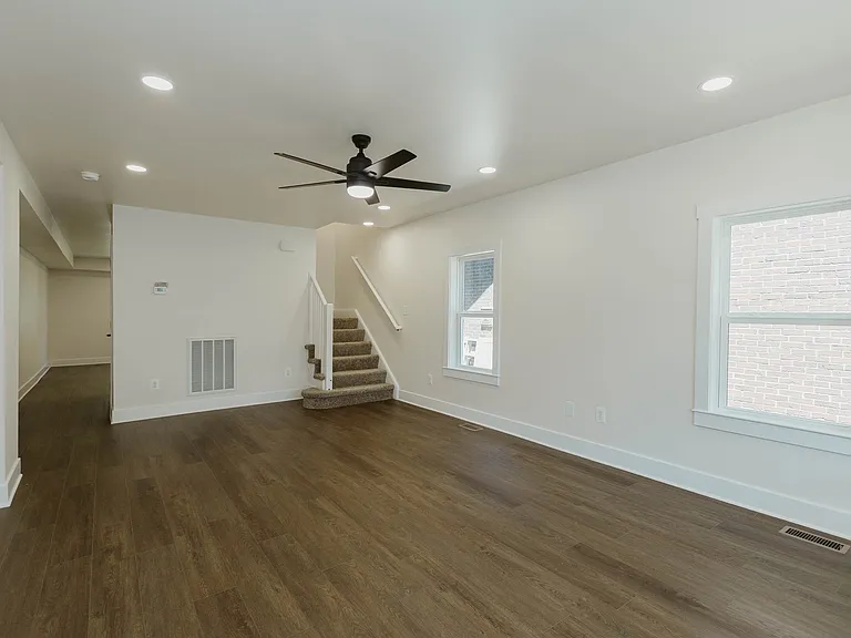 216 S Georgia Ave — Photo 4