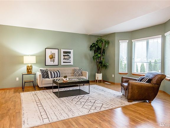 Comfortably Meeting All Of Your Furnishing Needs!