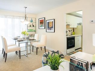 578 Nahatan St #969, Norwood, MA 02062