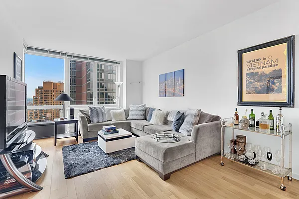 Rented by Cooper & Cooper Real Estate | media 1