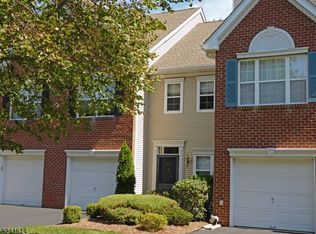806 S Branch Dr, Whitehouse Station, NJ 08889