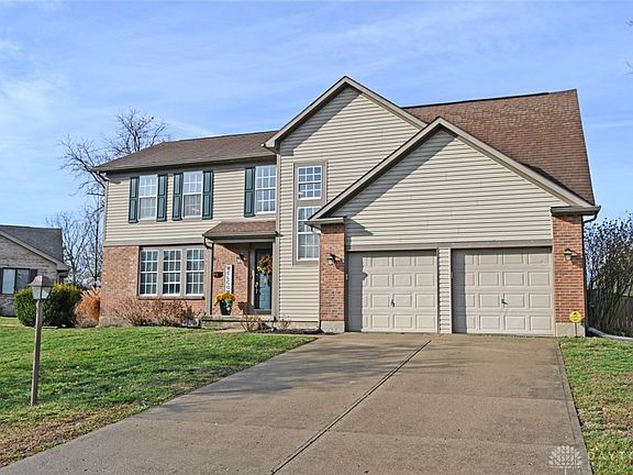 3rd image of 1045 Drake Ct