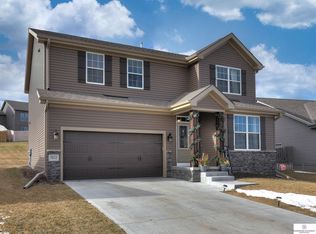 7832 S 185th St, Omaha, NE 68136