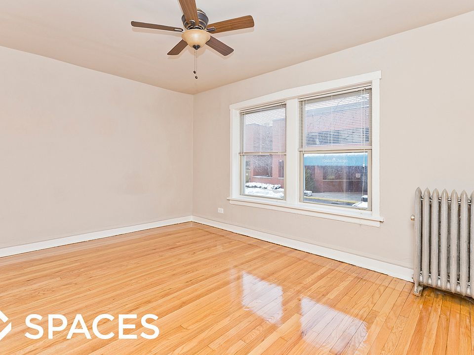 2nd image of 4033 W Melrose St APT 1W