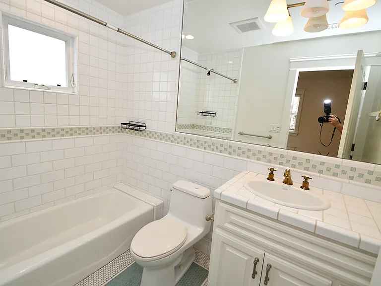 409 S Gertruda Ave — Photo 16