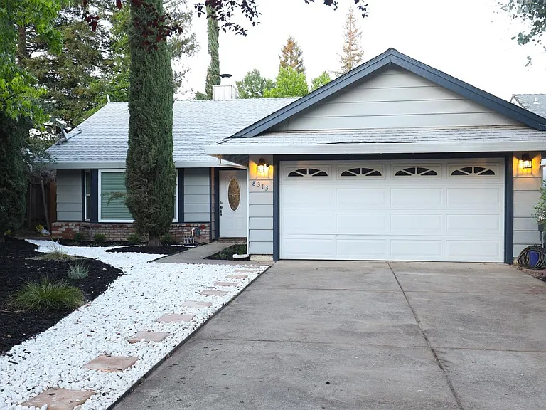 8313 Crossoak Way — Photo 19