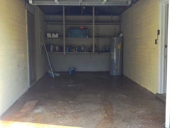 Garage with automatic door opener