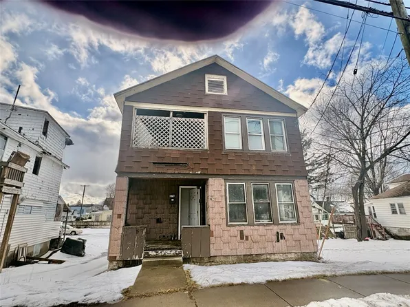 276 Harry L Dr, Johnson City, NY 13790