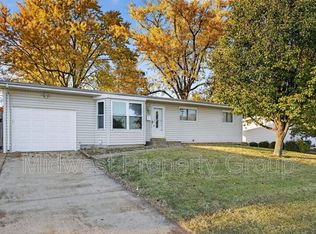 1225 Night Dr, Florissant, MO 63031