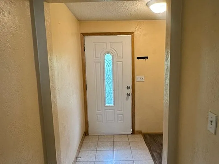848 Olympic Ave — Photo 14