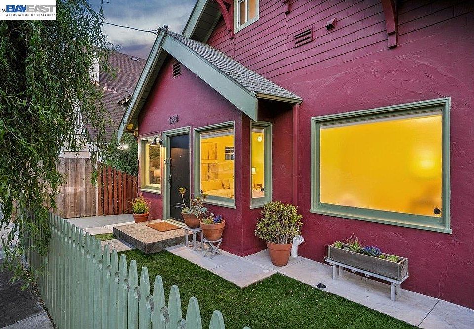 1st image of 364 Lester Ave