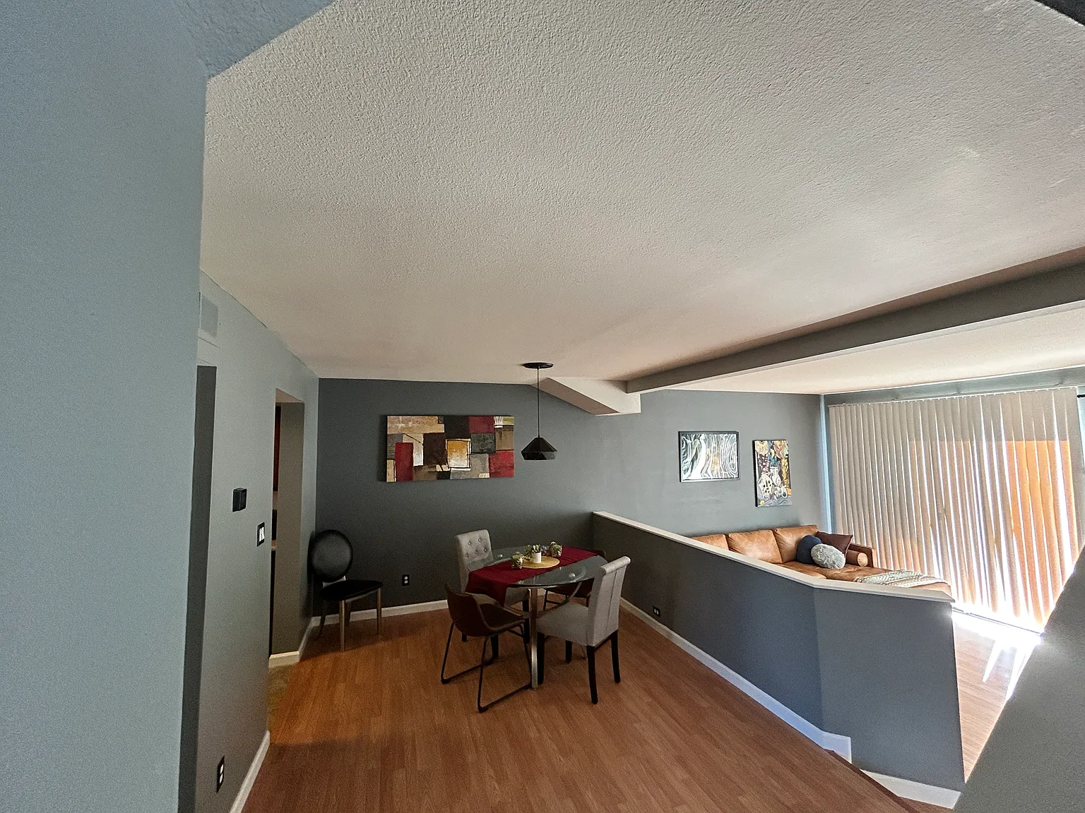 2 bed, 2.5 bath, 1500 sqft, $2,500 — Photo 3