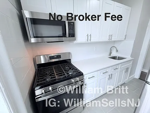 9 Bentley Ave Photo 1