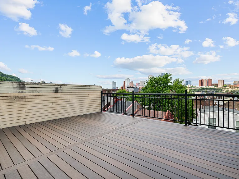 1308 Bradish St — Photo 5