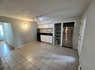 139 Chelsea St #2B, Boston, MA 02128