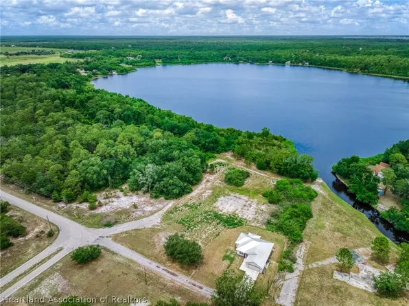 1100 Lakeside Dr S, Sebring, FL 33875