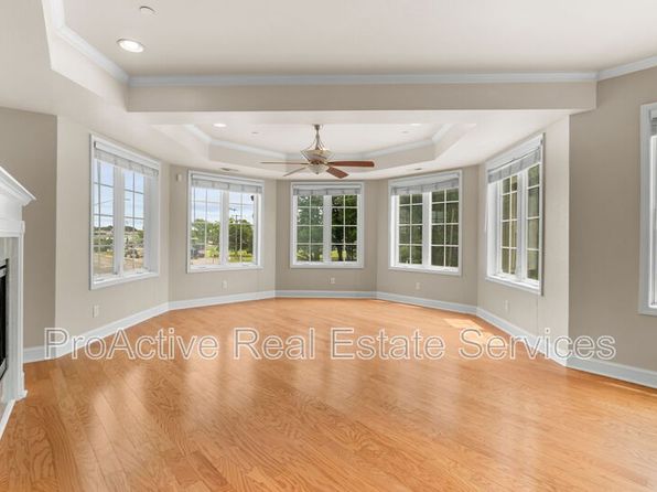 2932 E Virginia Beach Blvd