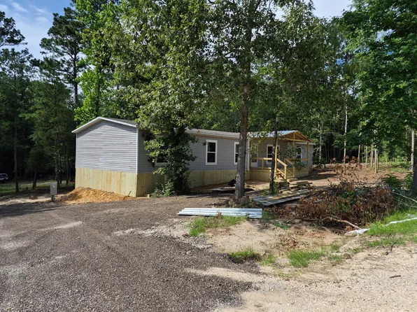 601 Oak Tree Dr, Pointblank, TX 77364