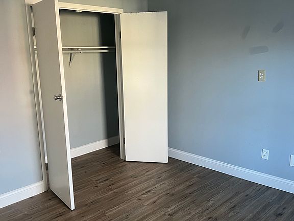 4th image of 204 N Warren St #15