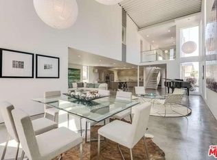 1652 S Carmelina Ave, Los Angeles, CA 90025