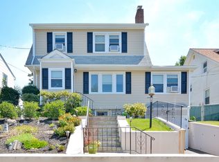34 Warren Ave, Tuckahoe, NY 10707