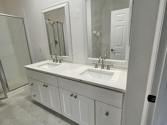 4th image of 3331 Whitestone Cir #105-1