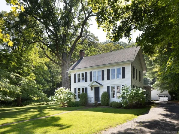 16 Under Mountain Rd, Salisbury, CT 06068