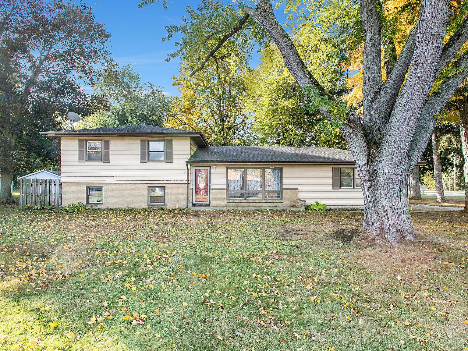 6484 Sawyer Rd, Sawyer, MI 49125 | Zillow