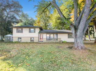 6484 Sawyer Rd, Sawyer, MI 49125