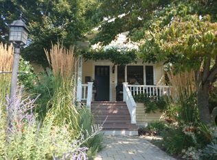 520 N 83rd St, Seattle, WA 98103