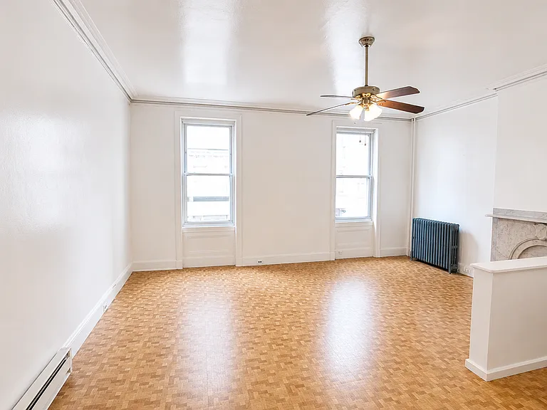 1925 Chestnut St #C10 — Photo 3